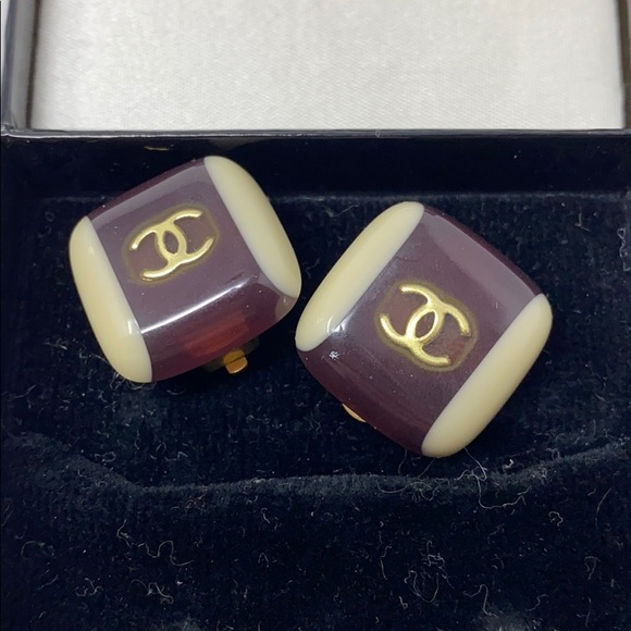 Chanel earrings Family - Picture 2 of 10